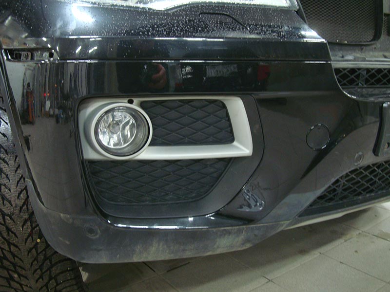 Ремонт и покраска бампера автомобиля БМВ (BMW) X6
